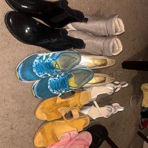 LETS BUNDLE SOME SHOES MICHAEL KORS COACH STEVE MADDEN AND MORE AS IS